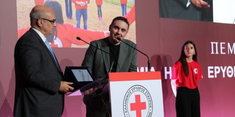 Μιχάλης Χατζηγιάννης: «Εθελοντισμός σημαίνει Προσφορά»
