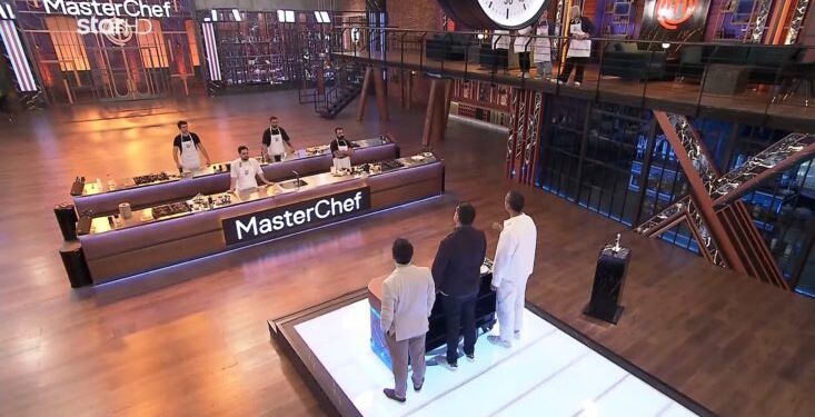 MasterChef 2025: Αυτός είναι ο παίκτης που φόρεσε «μαύρη ποδιά»