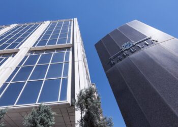 «Κλείνουν» θέση στο μέρισμα της Καρέλια