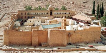 Η Αίγυπτος βάζει λουκέτο στη Μονή Σινά και δημεύει την περιουσία της – Σφοδρές αντιδράσεις