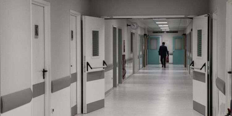 Εισαγγελική έρευνα για τους 40 θανάτους από κορονοϊό στην πανδημία – Δίωξη για κακούργημα