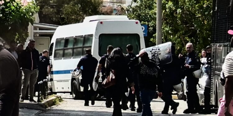 Ελεύθεροι με όρους οι συλληφθέντες