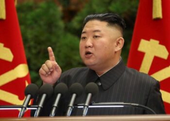 Σοβαρό ατύχημα σε τελετή καθέλκυσης πολεμικού πλοίου – Για «εγκληματική αμέλεια» κάνει λόγο ο Κιμ Γιονγκ Ουν