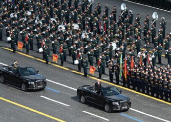 Απομάκρυνε τον διοικητή των χερσαίων δυνάμεων