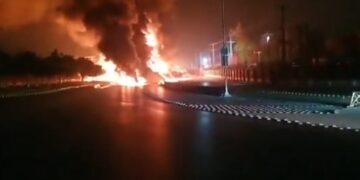 Συγκαλείται εκτάκτως η Εθνική Αρχή Διοίκησης της χώρας εν μέσω ανταλλαγής σφοδρών επιθέσεων με την Ινδία