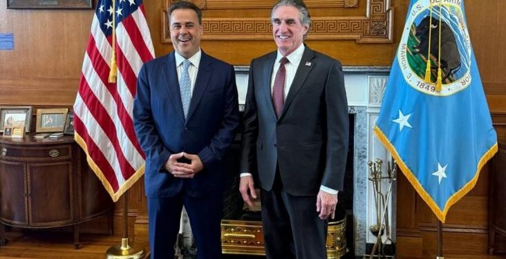 Συνάντηση του Υπουργού Ενέργειας, Σταύρου Παπασταύρου με τον Αμερικανό υπουργό Εσωτερικών, Doug Burgum