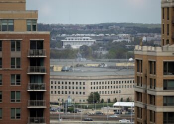 Μόνο με συνοδεία οι διαπιστευμένοι δημοσιογράφοι στο Πεντάγωνο