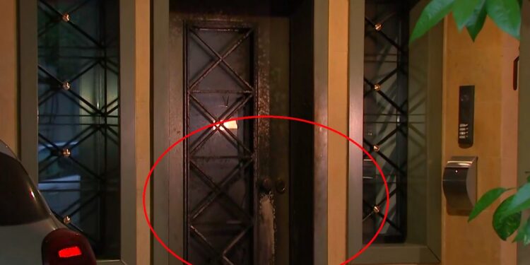 Έκρηξη εμπρηστικού μηχανισμού με γκαζάκια σε πολυκατοικία