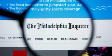 Πώς η τεχνητή νοημοσύνη πήρε στο λαιμό της δύο εφημερίδες, με ψέματα