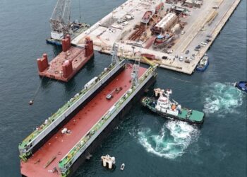 Σε λειτουργία ξανά η πλωτή δεξαμενή «Πειραιάς ΙΙ» στη Ναυπηγοεπισκευαστική Περάματος