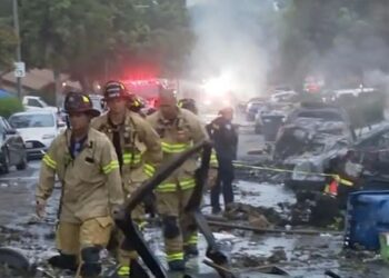 ΗΠΑ: Αναφορές για νεκρούς έπειτα από την πτώση μικρού αεροσκάφους σε κατοικημένη περιοχή στο Σαν Ντιέγκο