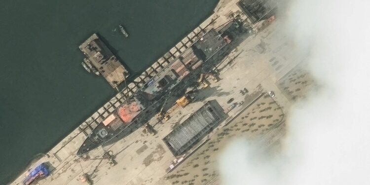 Πώς βυθίστηκε η περηφάνειά του σε λιμάνι της Βόρειας Κορέας