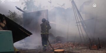 Η Ρωσία εκτόξευσε βόμβες στην περιοχή Σούμι λίγες ώρες μετά την έναρξη της τριήμερης εκεχειρίας