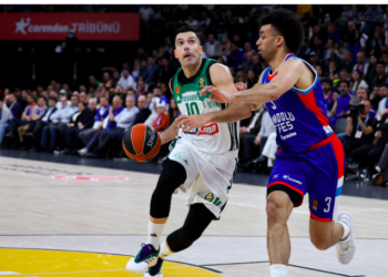 Euroleague showdown: Panathinaikos vs. Efes in Istanbul – PAO wins 77-81