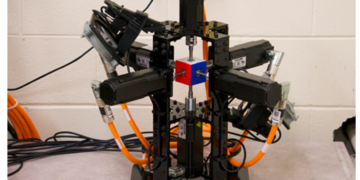 A robot solved the Rubik’s Cube faster than blinking an eye — watch the video