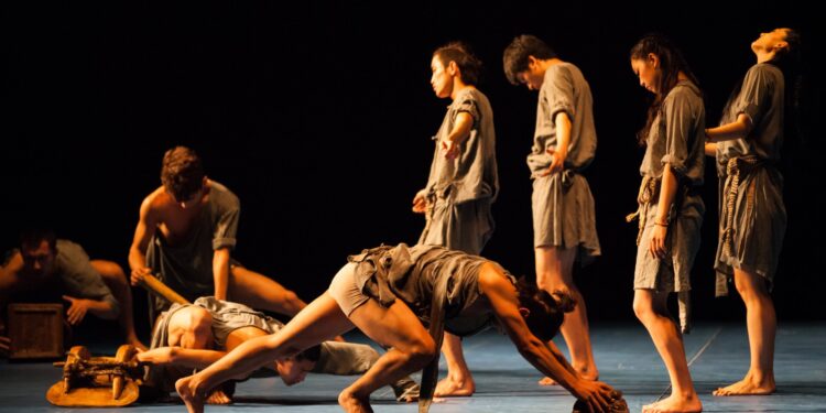 Ένα μυστικιστικό ταξίδι πέρα από τον χώρο και τον χρόνο