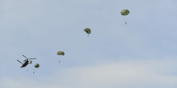 Στρατός: Σχολείο Βασικής Εκπαίδευσης Αλεξιπτωτιστών