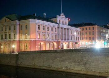 Νεκρός ο διπλωμάτης που είχε συλληφθεί για κατασκοπεία