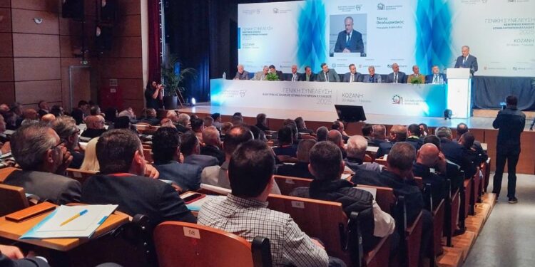 Στηρίζουμε τις μικρομεσαίες επιχειρήσεις, μειώνουμε τη γραφειοκρατία