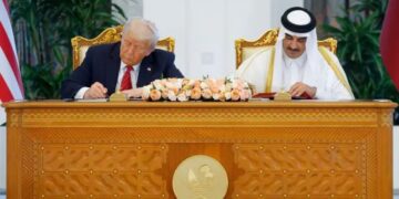 Τραμπ: Υπέγραψε συμφωνία για πώληση 160 αεροσκαφών της Boeing στην Qatar Airways