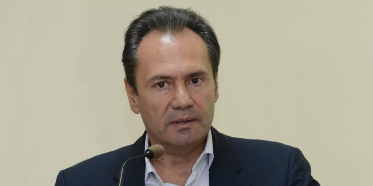 Ο Θεόδωρος Τρύφων και πάλι πρόεδρος