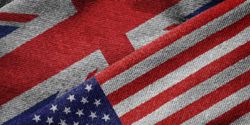 Τραμπ – Στάρμερ ανακοινώνουν την εμπορική συμφωνία ΗΠΑ