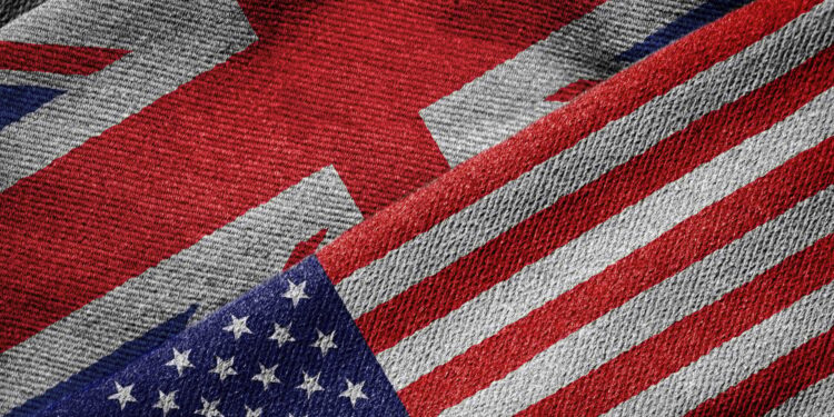 Τραμπ – Στάρμερ ανακοινώνουν την εμπορική συμφωνία ΗΠΑ