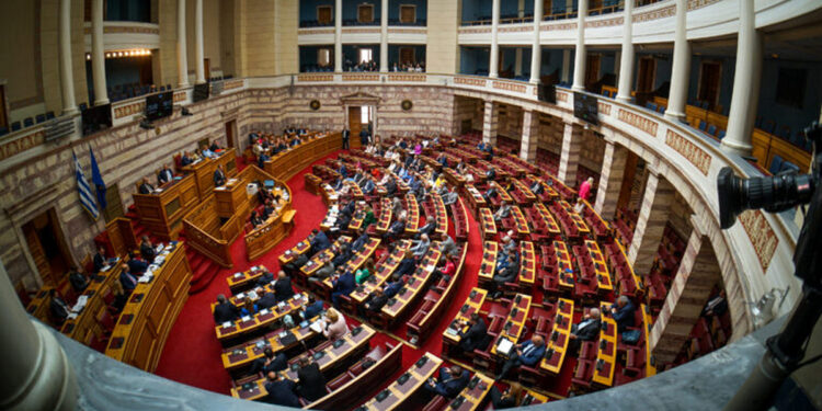 Στην Ολομέλεια την Τρίτη ο νέος αναπτυξιακός νόμος