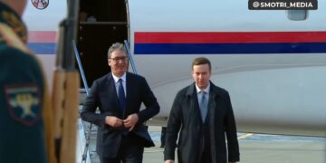 Αλεξάνταρ Βούτσιτς: Δηλώνει υπερήφανος που θα παραστεί σε στρατιωτική παρέλαση στην Μόσχα