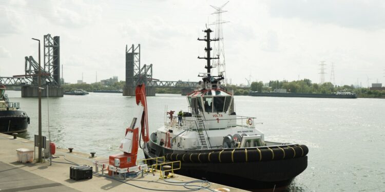 Πρεμιέρα για το πρώτο ηλεκτρικό ρυμουλκό της Ευρώπης στην Αμβέρσα