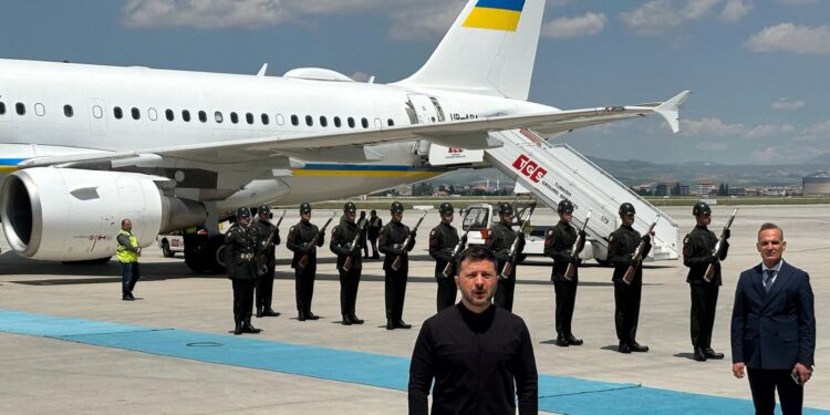 «Διακοσμητικού χαρακτήρα» η ρωσική αντιπροσωπεία στην Κωνσταντινούπολη