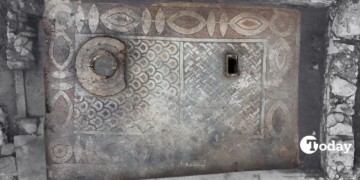 Ανακαλύφθηκε ρωμαϊκό ψηφιδωτό και άθικτη δεξαμενή σε αρχαία ελληνική πόλη