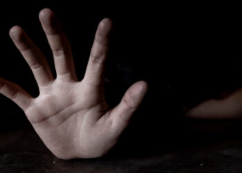 Κάρπαθος: 50χρονος ξυλοκόπησε την σύντροφό του και της έσπασε το χέρι