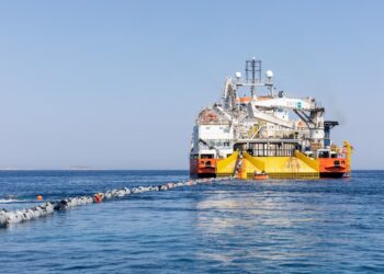 Διαψεύδει δημοσίευμα για αλλαγή πλάνων στην ηλεκτρική διασύνδεση με Κύπρο