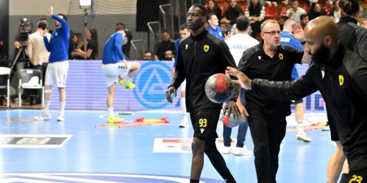 Η Αλκαλόιντ λέει ότι δεν ευθύνεται για την αναβολή του αγώνα με την ΑΕΚ