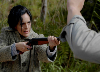 Η Καλλιόπη πέφτει στον γκρεμό