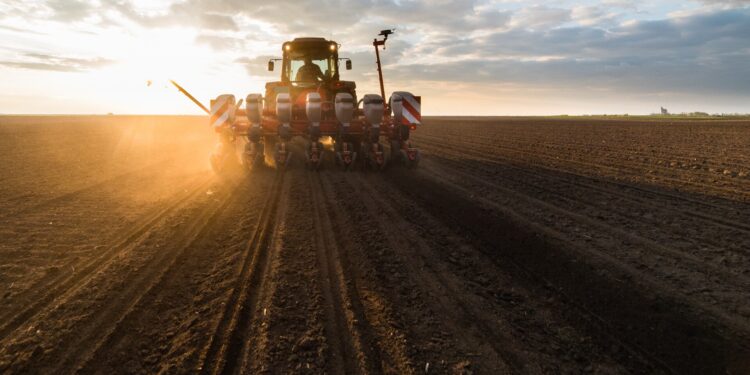 178 εκατ. ευρώ για γεωργούς που επλήγησαν από φυσικές καταστροφές μετά την 1/1/24