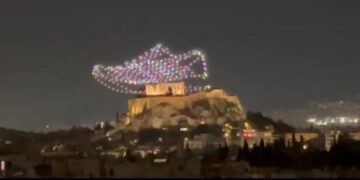 «Πόλεμος» για διαφήμιση της Adidas με φόντο τον Παρθενώνα