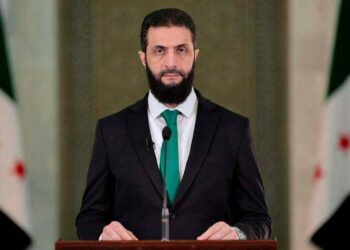 Ο Αχμέντ αλ-Σαράα και ο επικεφαλής της τουρκικής ΜΙΤ συζήτησαν τον ενδεχόμενο αφοπλισμό της κουρδικής πολιτοφυλακής YPG