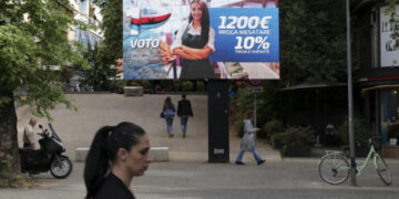 Εκλογές στην Αλβανία: Η ψήφος της διασποράς και τα νέα κόμματα φέρνουν αβεβαιότητα