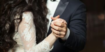 Γαμπρός το έσκασε από τη γαμήλια δεξίωση