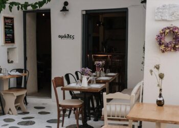 Το φιλόξενο τραπέζι της Χώρας της Μυκόνου