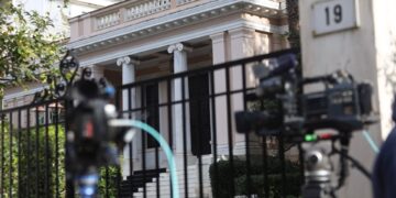 Εμφανίστηκε για ακόμα μία φορά θυμωμένος και χωρίς επιχειρήματα