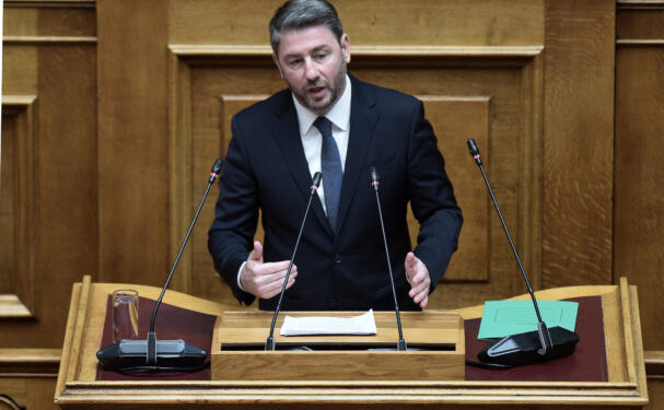 Ανδρουλάκης για τροπολογία για offshore: Ποιους προστατεύετε;