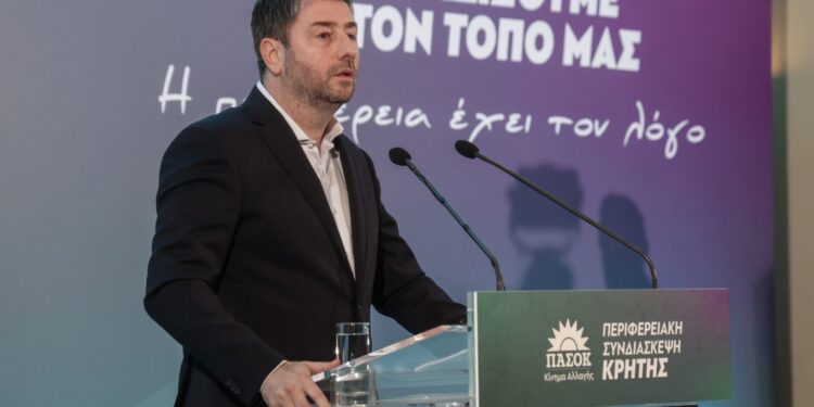 Γιατί το κάνατε χωρίς διαβούλευση; Ποιους προστατεύετε;