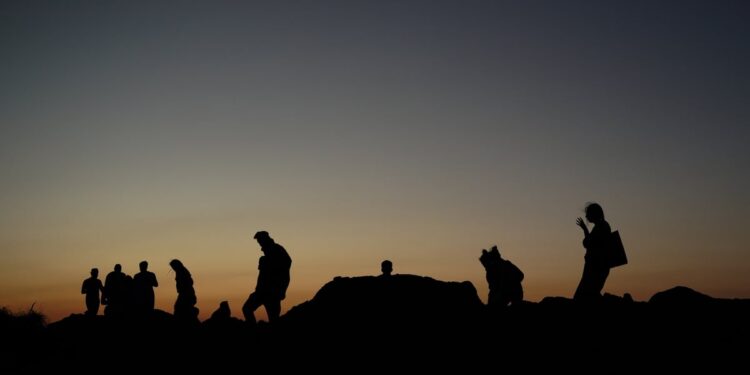 Μειώθηκε ο αριθμός των εγγεγραμμένων ανέργων τον Απρίλιο – Η εικόνα ανά Περιφέρεια