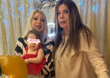 Ταΐζει την εγγονή της – Η γλυκιά στιγμή που «λύγισε» το TikTok