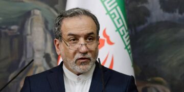 Το Ιράν προειδοποιεί τους Ευρωπαίους ότι η εκ νέου επιβολή κυρώσεων θα μπορούσε να έχει μη αναστρέψιμες συνέπειες