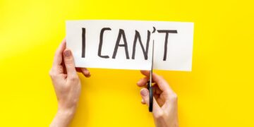 Μπορούν οι αρνητικές σκέψεις να προκαλέσουν καρκίνο; Τι λένε οι νέες έρευνες