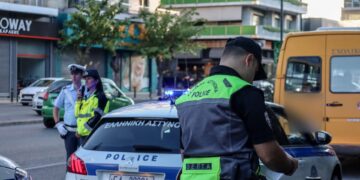 Καλά στην υγεία τους τα δύο 13χρονα παιδιά και ο μοτοσυκλετιστής που παρέσυρε 49χρονος οδηγός